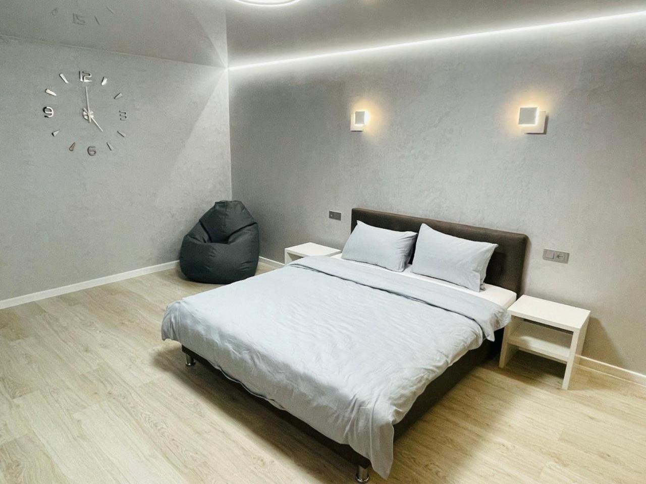 Apartcenter Вип Апартаменты В Центре Города На Гагарина Krivoy Rog Εξωτερικό φωτογραφία