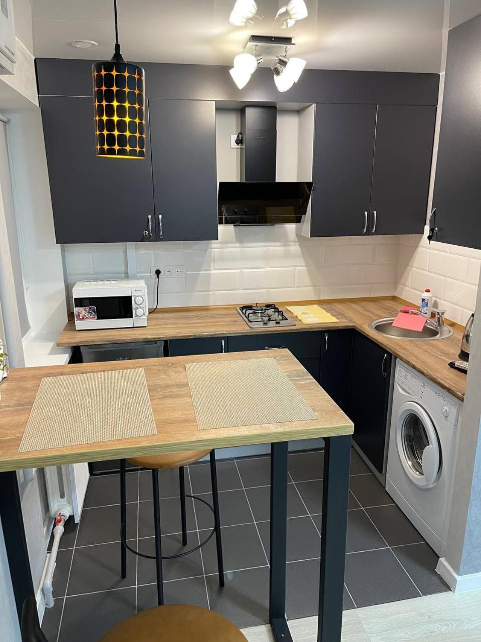 Apartcenter Вип Апартаменты В Центре Города На Гагарина Krivoy Rog Εξωτερικό φωτογραφία