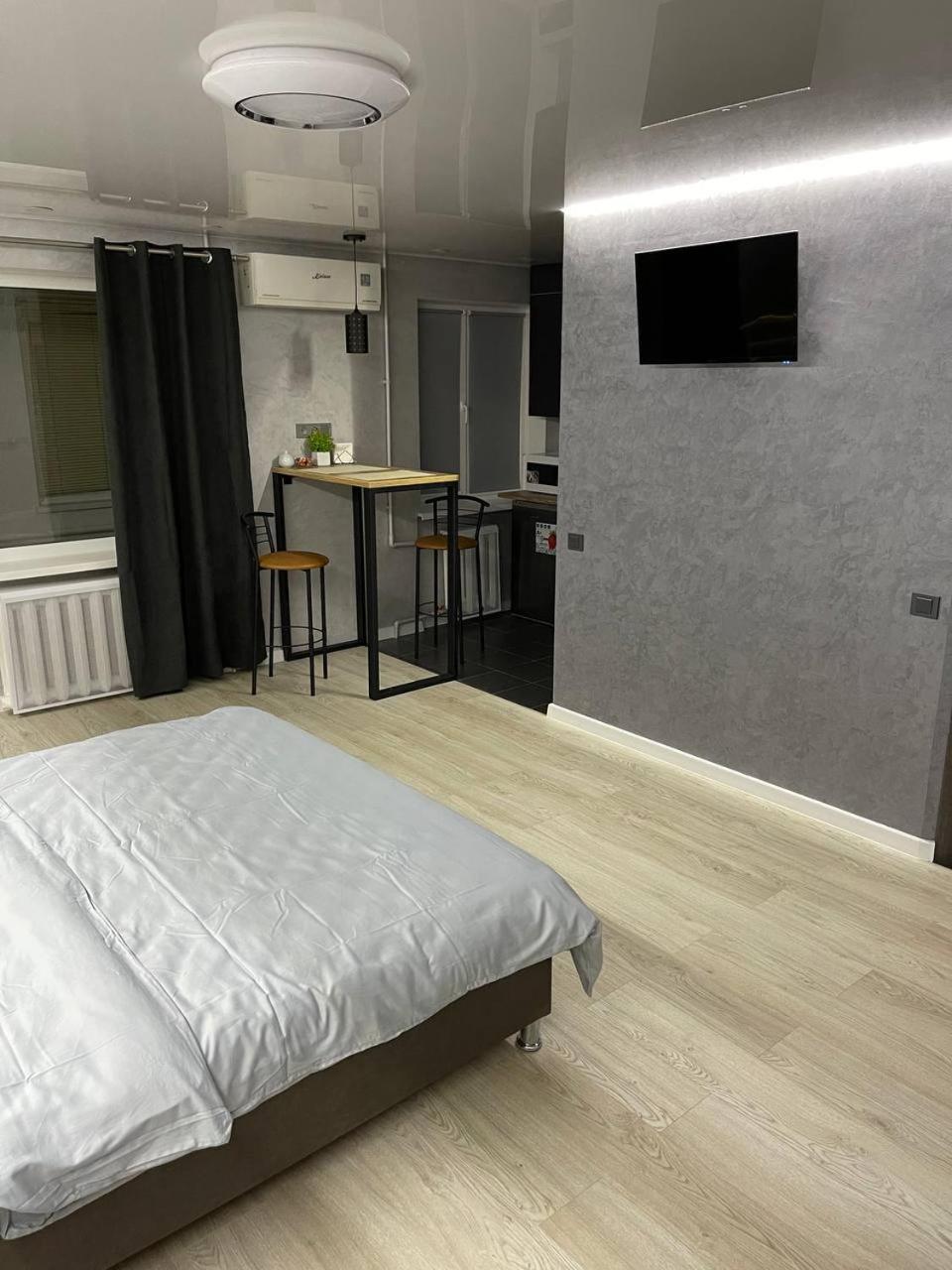 Apartcenter Вип Апартаменты В Центре Города На Гагарина Krivoy Rog Εξωτερικό φωτογραφία